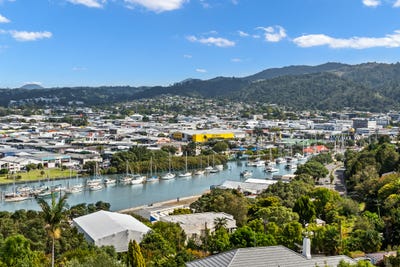 /international/nz/punga-grove-avenue-riverside-northland-320106939346/