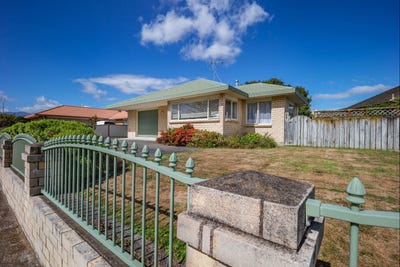 /international/nz/bath-street-levin-manawatu-wanganui-320097994103/