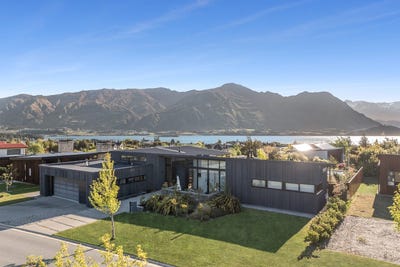 /international/nz/infinity-drive-wanaka-otago-320108527518/