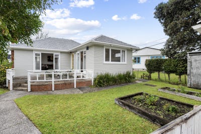 /international/nz/te-atatu-road-te-atatu-peninsula-auckland-320108594062/