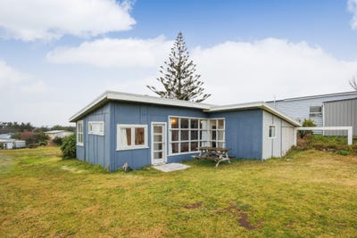 /international/nz/marine-parade-south-foxton-beach-manawatu-wanganui-320101247051/