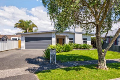 /international/nz/pohutukawa-grove-lytton-west-gisborne-320108527510/