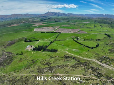 /international/nz/wedderburn-becks-road-and-755-971-linnburn-runs-road-oturehua-otago-320103511402/