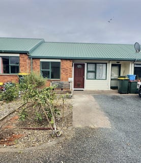 /international/nz/whiteley-street-moturoa-taranaki-320106683804/