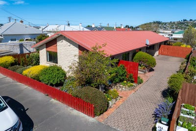 /international/nz/churchill-street-saint-kilda-otago-320102908673/