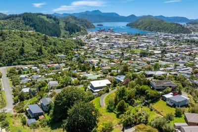 /international/nz/dorset-street-picton-marlborough-320105532517/