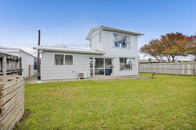 /international/nz/truby-king-street-merrilands-taranaki-320108527843/