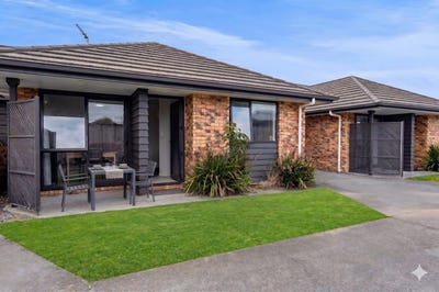 /international/nz/campbell-street-hawera-taranaki-320107706067/