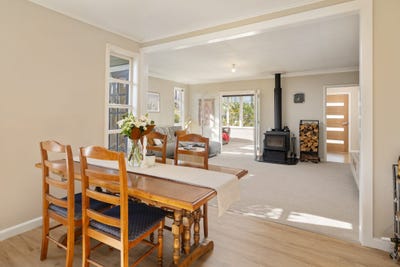 /international/nz/howick-road-witherlea-marlborough-320107975029/