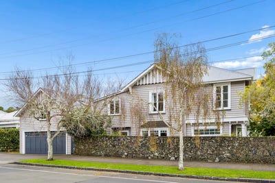 /international/nz/bellevue-road-mount-eden-auckland-320108528130/