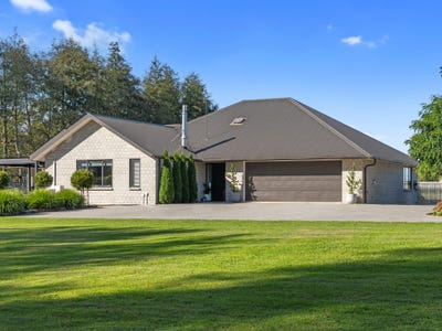 /international/nz/mcclure-street-pirongia-waikato-320107705585/