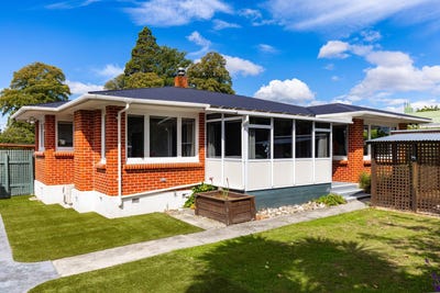 /international/nz/eltham-road-blenheim-marlborough-320105963811/