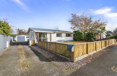 /international/nz/winchester-street-ashhurst-manawatu-wanganui-320108456944/