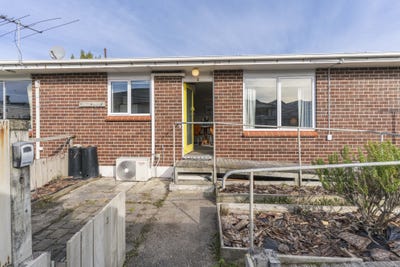 /international/nz/ascot-street-saint-kilda-otago-320107524591/