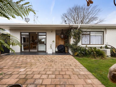 /international/nz/frances-street-hamilton-east-waikato-320101246758/