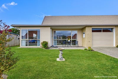 /international/nz/parker-st-motueka-tasman-320108006363/