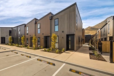 /international/nz/juniper-place-frankton-otago-320106461223/
