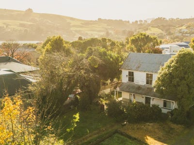 /international/nz/rue-balguerie-akaroa-canterbury-320108528088/