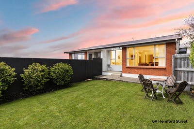 /international/nz/hereford-street-roslyn-otago-320105646194/