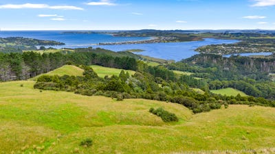 /international/nz/ashton-road-and-birdsall-road-leigh-auckland-320105532174/