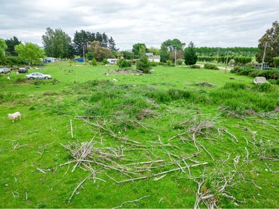 /international/nz/murphy-street-waimate-canterbury-320096534406/