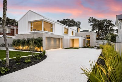 /international/nz/brett-avenue-takapuna-auckland-320108528176/