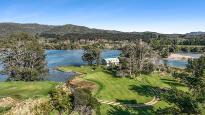 /international/nz/takaka-collingwood-highway-golden-bay-tasman-320103014180/