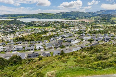 /international/nz/pacific-view-whitby-wellington-320108457285/