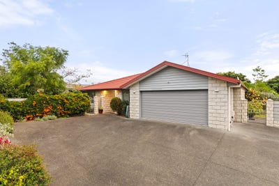 /international/nz/charteris-rise-riverdale-gisborne-320108160614/