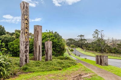 /international/nz/matheson-road-red-beach-auckland-320100272296/