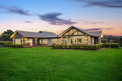 /international/nz/capstone-place-kamo-northland-320108593827/