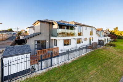 /international/nz/gills-avenue-papakura-auckland-320099247330/