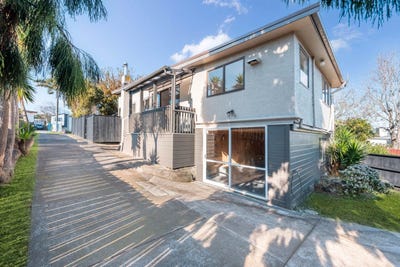 /international/nz/moore-street-howick-auckland-320100272231/
