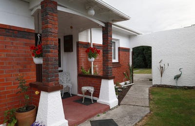 /international/nz/branksea-street-kaitangata-otago-320105785816/