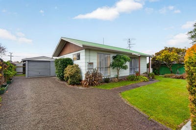 /international/nz/oak-street-masterton-wellington-320108594094/