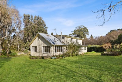 /international/nz/lilybank-road-westmere-manawatu-wanganui-320101246485/