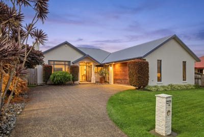 /international/nz/oaklands-drive-cambridge-waikato-320108485541/