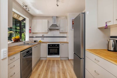 /international/nz/goffe-drive-paihia-northland-320095620918/