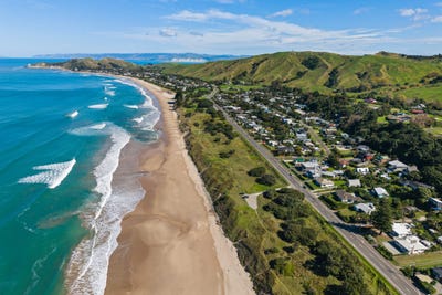 /international/nz/moana-road-okitu-gisborne-320107444024/