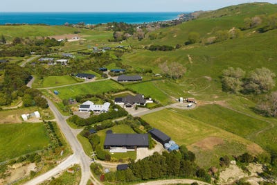 /international/nz/scarlys-way-okitu-gisborne-320102929849/
