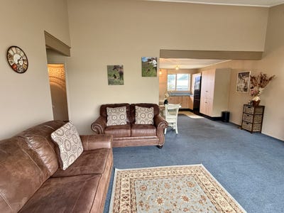 /international/nz/hensley-street-gladstone-southland-320107092885/