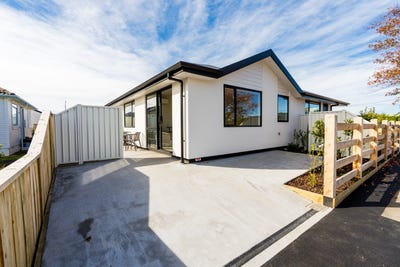 /international/nz/forth-street-mosgiel-otago-320104097033/