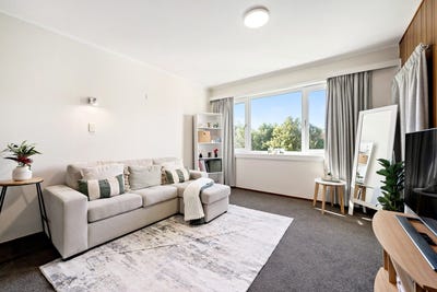 /international/nz/agra-crescent-khandallah-gisborne-320107494886/