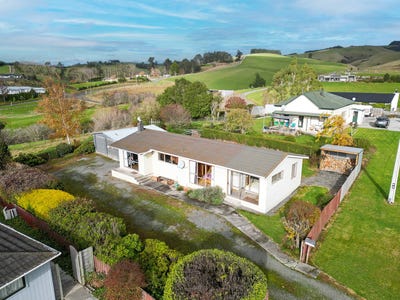 /international/nz/maryport-street-lawrence-otago-320107975013/