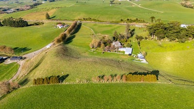 /international/nz/eltham-road-eltham-taranaki-320108457514/