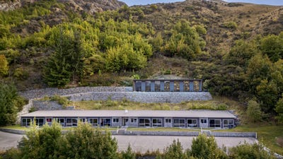/international/nz/marina-drive-frankton-otago-320107326229/