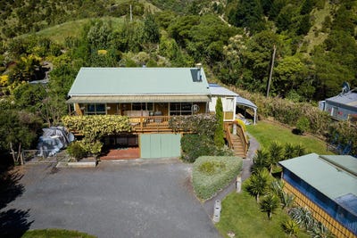 /international/nz/makura-road-goose-bay-marlborough-320108308503/