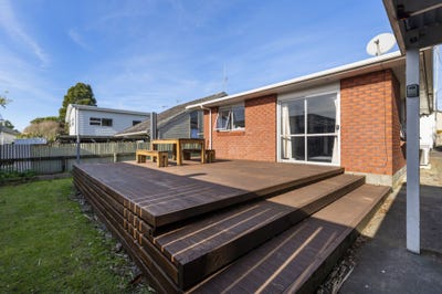 /international/nz/courtenay-street-strandon-taranaki-320101224648/