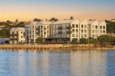 /international/nz/customs-quay-ahuriri-hawke-s-bay-320106629089/