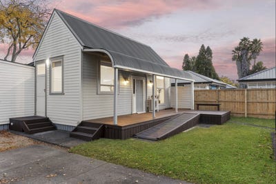 /international/nz/victoria-street-cambridge-waikato-320107945006/